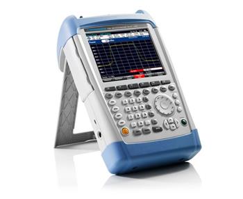 Zápůjčka přenosného spektrálního analyzátoru 10 MHz - 18 GHz